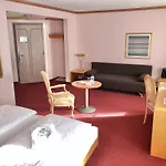 瓦力瑟洛伊克巴德阿尔卑斯温泉酒店
