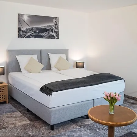 Thermal & Walliser Alpentherme Otel Leukerbad