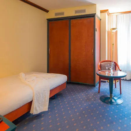 Otel Thermal & Walliser Alpentherme Leukerbad