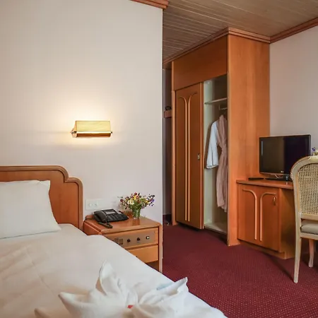 فندق Thermal & Walliser Alpentherme 3*